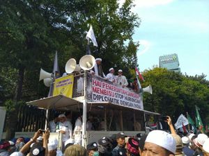 Demo di Kedubes, GNPF: Hentikan Penyiksaan ke Muslim di India! Demo di Kedubes, GNPF: Hentikan Penyiksaan ke Muslim di India!