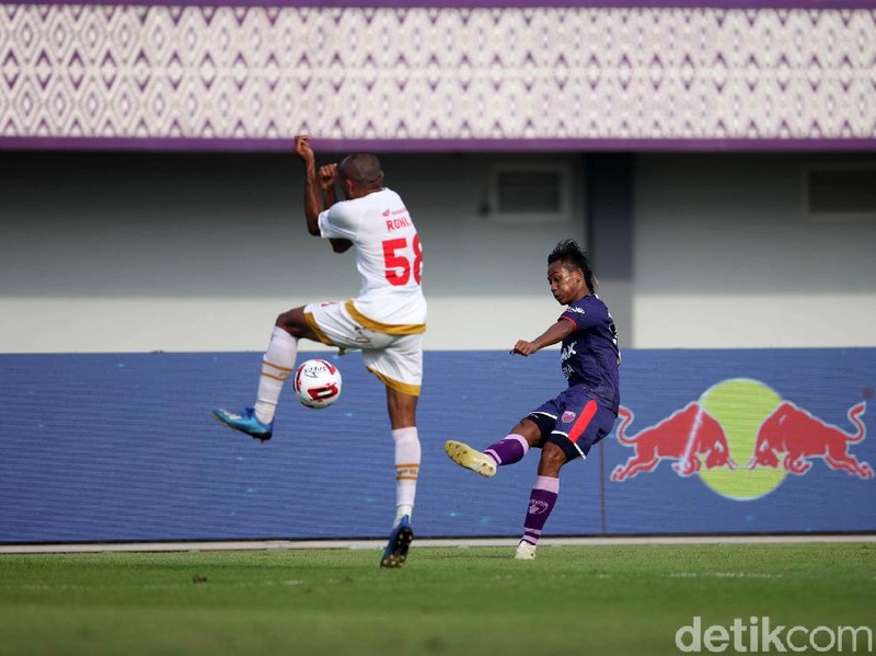 Persita Tangerang vs PSM Makassar digelar di Stadion Sport Center, Kelapa Dua, Tangerang, Jumat (6/3/2020). Laga berakhir dengan skor 1-1.