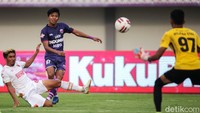 Edo Febriansyah berhasil menyamakan kedudukan menjadi 1-1 di menit ke-59.