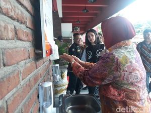 Puluhan Wastafel Portabel Dipasang di Fasilitas Umum Surabaya Cegah Corona