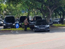 Ssstt... Keciduk Usai Ketemu Jokowi, Zulhas Ngacir!