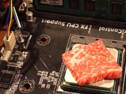 Gara-gara Masak Pakai CPU Komputer, YouTuber Ini Jadi Terkenal
