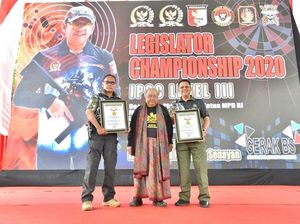 Ketua MPR RI Terima Dua Rekor MURI