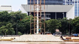 Melihat Kondisi Terkini Proyek Revitalisasi Monas