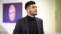 2. Paras Paulo Gazzaniga (Tottenham Hotspur) bikin dirinya meraup 15 persen suara. (Foto: Jeff Spicer/Getty Images)