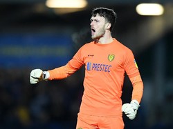 Nah Lo! Gigit Lawan, Kiper Muda Manchester United Ini Diskors 6 Laga