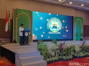 Ketum DMI Imbau Masjid dan Musala Lakukan Sanitasi Siaga