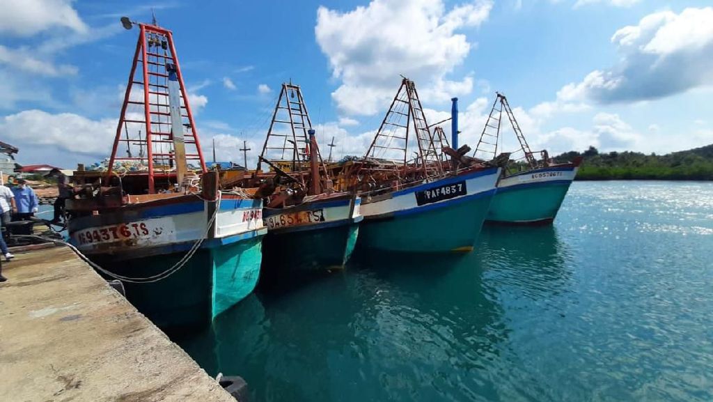 Lima Kapal Maling Ikan Diciduk di Natuna