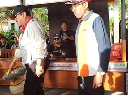 Cegah Virus Corona, Penyeberangan Sanur - Nusa Penida Disemprot Disinfektan