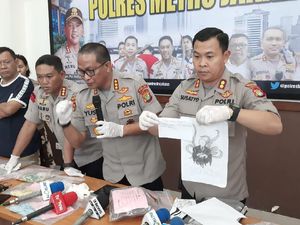 Kemensos Ungkap ABG Pembunuh Bocah di Jakpus Diperkosa Paman dan Pacar Kemensos Ungkap ABG Pembunuh Bocah di Jakpus Diperkosa Paman dan Pacar