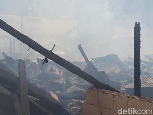 Kebakaran Mes Karyawan Pabrik di Jaksel Diduga karena Korsleting