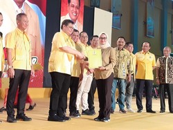 Didukung Golkar Maju Lagi Pilbub Lutra, Indah Putri: Fokus Jaga Basis Masyarakat