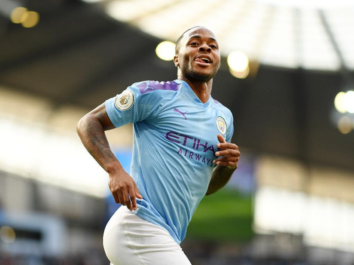 MANCHESTER, ENGLAND - AUGUST 17: Raheem Sterling of Manchester City celebrates after scoring his team's first goal during the Premier League match between Manchester City and Tottenham Hotspur at Etihad Stadium on August 17, 2019 in Manchester, United Kingdom. (Photo by Shaun Botterill/Getty Images)