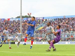 Arema FC Vs Persib: Diwarnai Tiga Penalti, Maung Bandung Menang 2-1