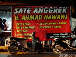 75 Tahun Warung Sate Anggrek H. Ahmad Pertahankan Kelezatan Satenya