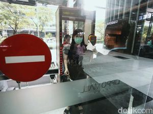 Cegah Virus Corona, Pengunjung Mal di Cek Suhu Tubuh