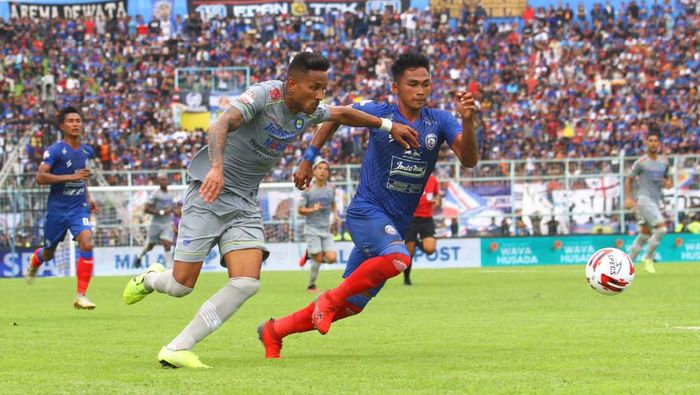 Arema vs Persib Arema vs Persib