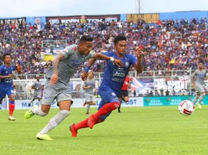Kabar Persib Sepekan: Puncaki Kelasemen hingga Upaya Pencegahan Corona Kabar Persib Sepekan: Puncaki Kelasemen hingga Upaya Pencegahan Corona