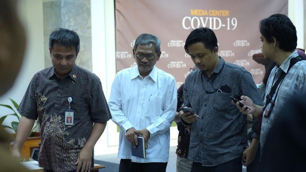 Achmad Yurianto Juru bicara pemerintah untuk penanganan wabah virus Corona, Achmad Yurianto.