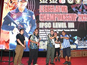 Kuis Empat Pilar, Ketua MPR Hadiahkan Pistol dan Motor Listrik Kuis Empat Pilar, Ketua MPR Hadiahkan Pistol dan Motor Listrik