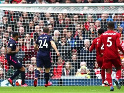 Tepatkah VAR Sahkan Gol Wilson ke Gawang Liverpool?