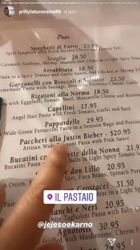Prilly Latuconsina makan pasta ala Justin Bieber