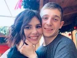 Selebgram Kontroversi Umumkan Hamil dengan Anak Tiri Usai Khianati Suami