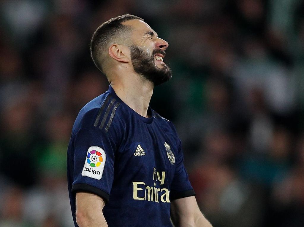 Blunder Pertama Benzema Berujung Fatal bagi Madrid Blunder Pertama Benzema Berujung Fatal bagi Madrid