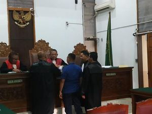 Sidang Aulia Kesuma, Petugas Damkar Cium Aroma Bensin Saat Masuk ke Rumah Sidang Aulia Kesuma, Petugas Damkar Cium Aroma Bensin Saat Masuk ke Rumah