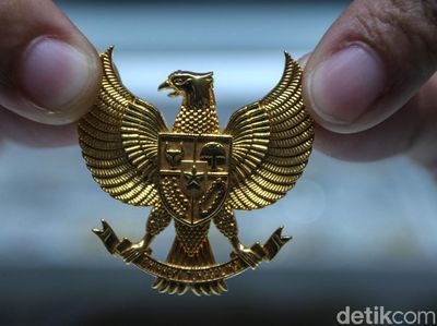 Harga Emas Catatkan Rekor Tertinggi