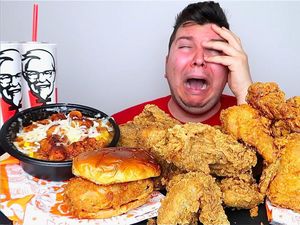 Selain Hobi Makan, 5 Food YouTuber Ini Juga Hobi Cari Masalah