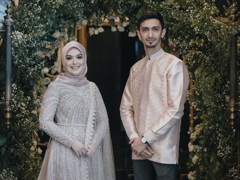 Tekad Vebby Palwinta Berikan Asi Eksklusif 2 Tahun pada Anaknya Tekad Vebby Palwinta Berikan Asi Eksklusif 2 Tahun pada Anaknya