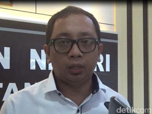 Kejari Pacitan Tetapkan 3 Tersangka Korupsi Proyek Parkiran Pantai Klayar Kejari Pacitan Tetapkan 3 Tersangka Korupsi Proyek Parkiran Pantai Klayar