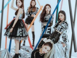 ITZY Jadi Diri Sendiri Lewat WANNABE