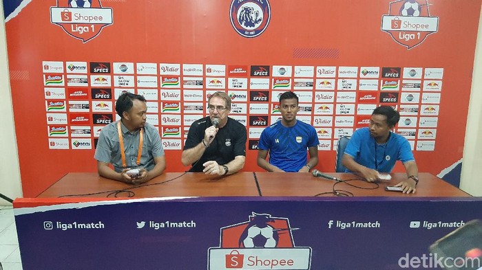 Konferensi pers Persib Bandung