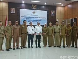 Serahkan Laporan ke BPK, Gubsu Edy: Jangan Tunggu Saya Salah Baru Ditangkap
