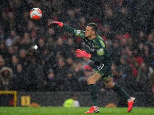 Assist Miris Ederson ke Scott McTominay