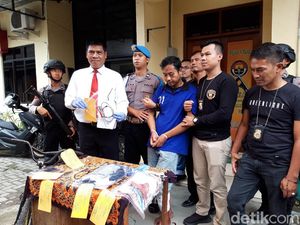 Jadi Korban Perampokan Penumpang, Sopir Taksi Online Bersimbah Darah