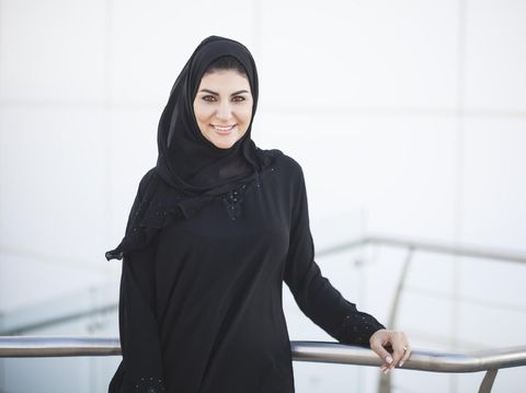 6 Perbedaan Tipe Hijab Berdasarkan Negaranya, Iran Pakai Chador