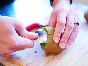 Jangan Dibuang! 5 Kulit dan Biji Buah Ini Bisa Dimanfaatkan Jangan Dibuang! 5 Kulit dan Biji Buah Ini Bisa Dimanfaatkan