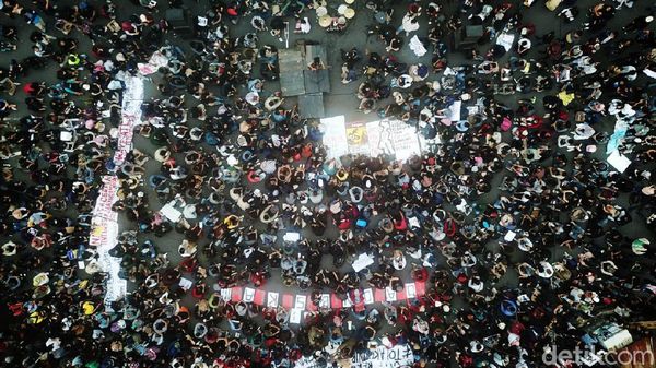 Penampakan Massa GejayanMemanggilLagi dari Udara