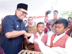 10 Ribu Anak Ayam Program Aki Bagi Siap Dibagikan di Bandung