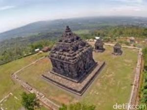 Ini Perkiraan Bentuk Utuh Candi Keboireng yang Saat Ini Tinggal Reruntuhan Ini Perkiraan Bentuk Utuh Candi Keboireng yang Saat Ini Tinggal Reruntuhan