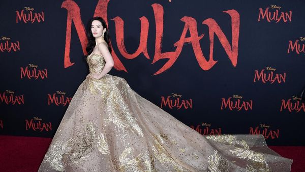 Penampilan Menawan Liu Yifei di Premiere Mulan