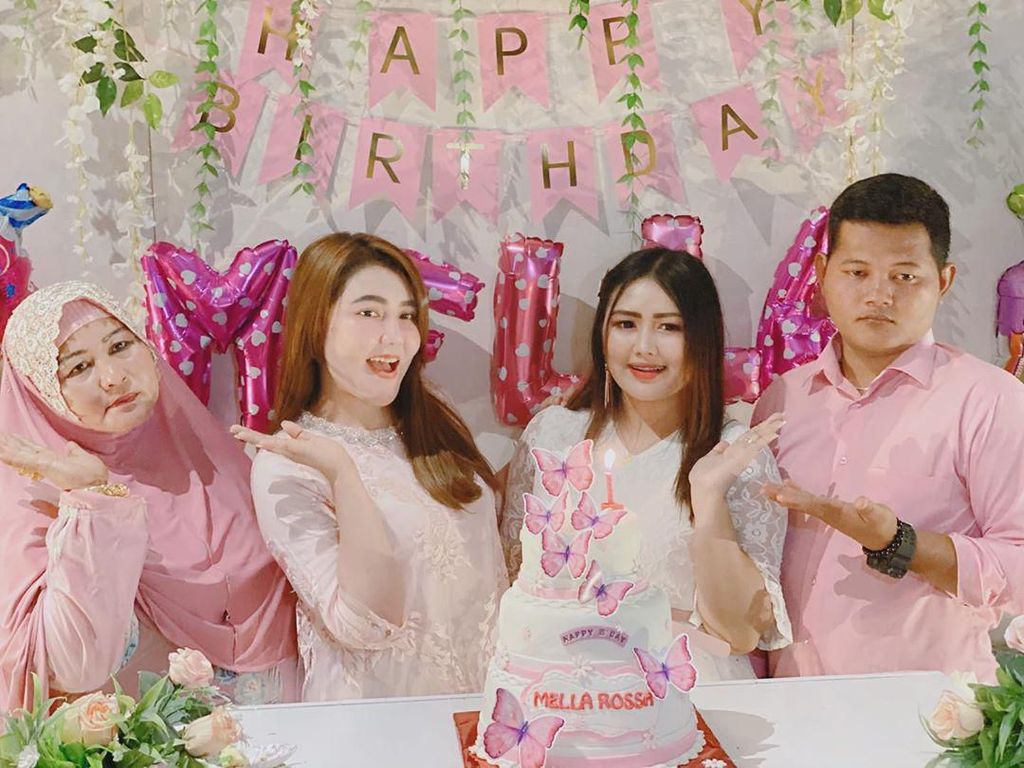 Curhat Via Vallen Dikucilkan karena Adik Positif Corona Curhat Via Vallen Dikucilkan karena Adik Positif Corona