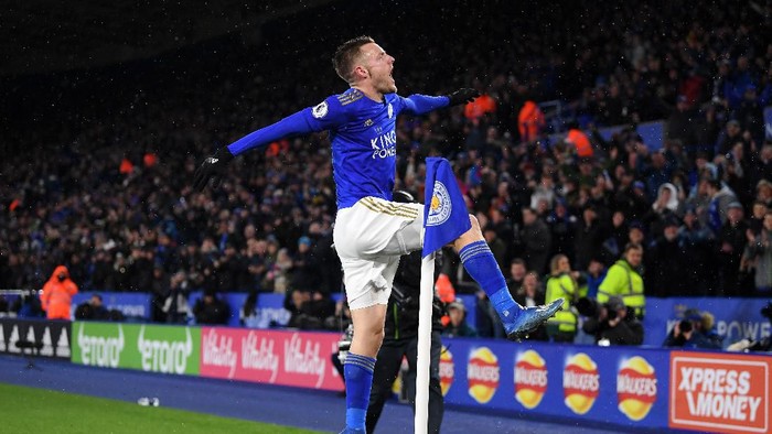 LEICESTER, ENGLAND - MARCH 09:  Jamie Vardy of Leicester City celebrates scoring his teams third goal of the game and his second during the Premier League match between Leicester City and Aston Villa at The King Power Stadium on March 09, 2020 in Leicester, United Kingdom. (Photo by Michael Regan/Getty Images)