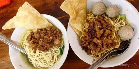 6 Rekomendasi Tempat  Makan Kaki Lima yang Enak dan Murah 