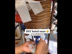 Kreatif! Begini Cara Penjual Siomay Ini Menaruh Saus Kacangnya