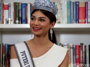 Puteri Pariwisata Indonesia yang Dulu Sulit Dapat izin Melancong Puteri Pariwisata Indonesia yang Dulu Sulit Dapat izin Melancong