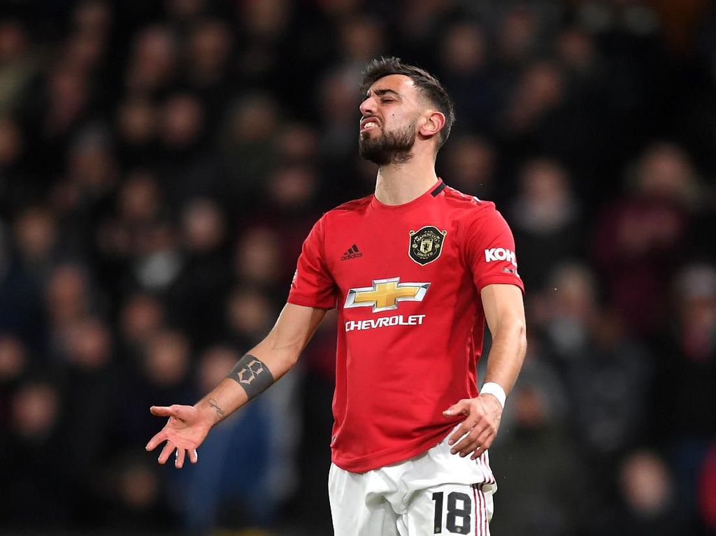 Guendogan Kritik Fernandes yang Tampil Cemerlang di Derby Manchester Guendogan Kritik Fernandes yang Tampil Cemerlang di Derby Manchester